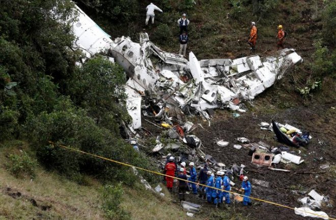 plane crashes in colombia  killing 71 people including Brazilian football team Chapecoense Real