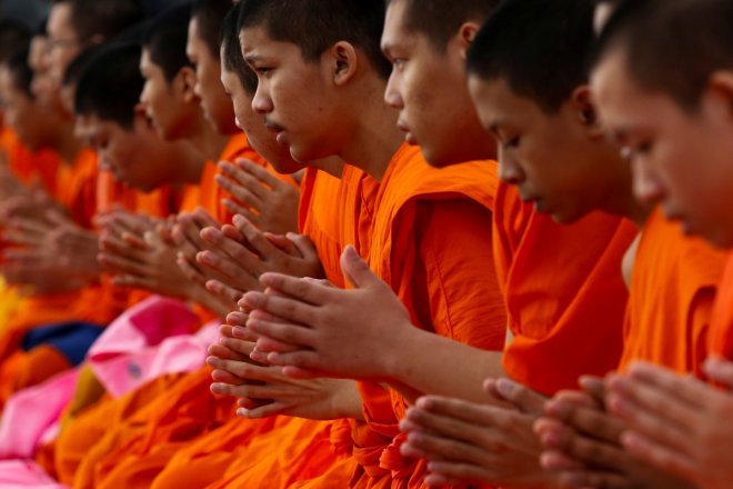 Thais celebrate late King Bhumibol's birthday by mass gathering