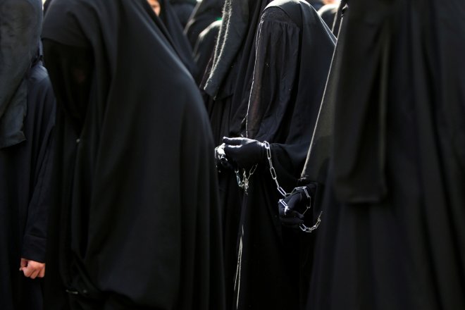 Germany's Angela Merkel endorses burqa ban Germany's Angela Merkel endorses burqa ban