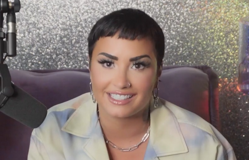 Demi Lovato: Instagram Users Slam Pop Star For Attention Seeking Gender ...
