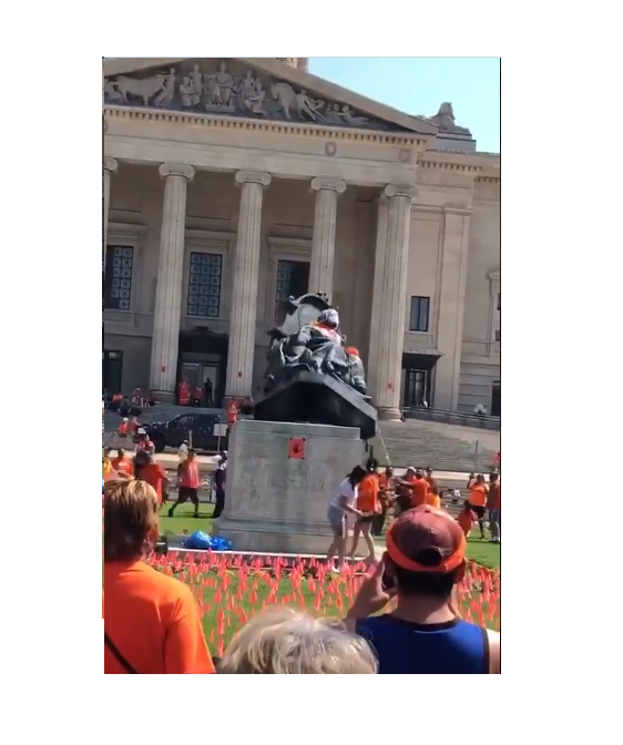 Queen Elizabeth & Victoria Statue Toppled Canada