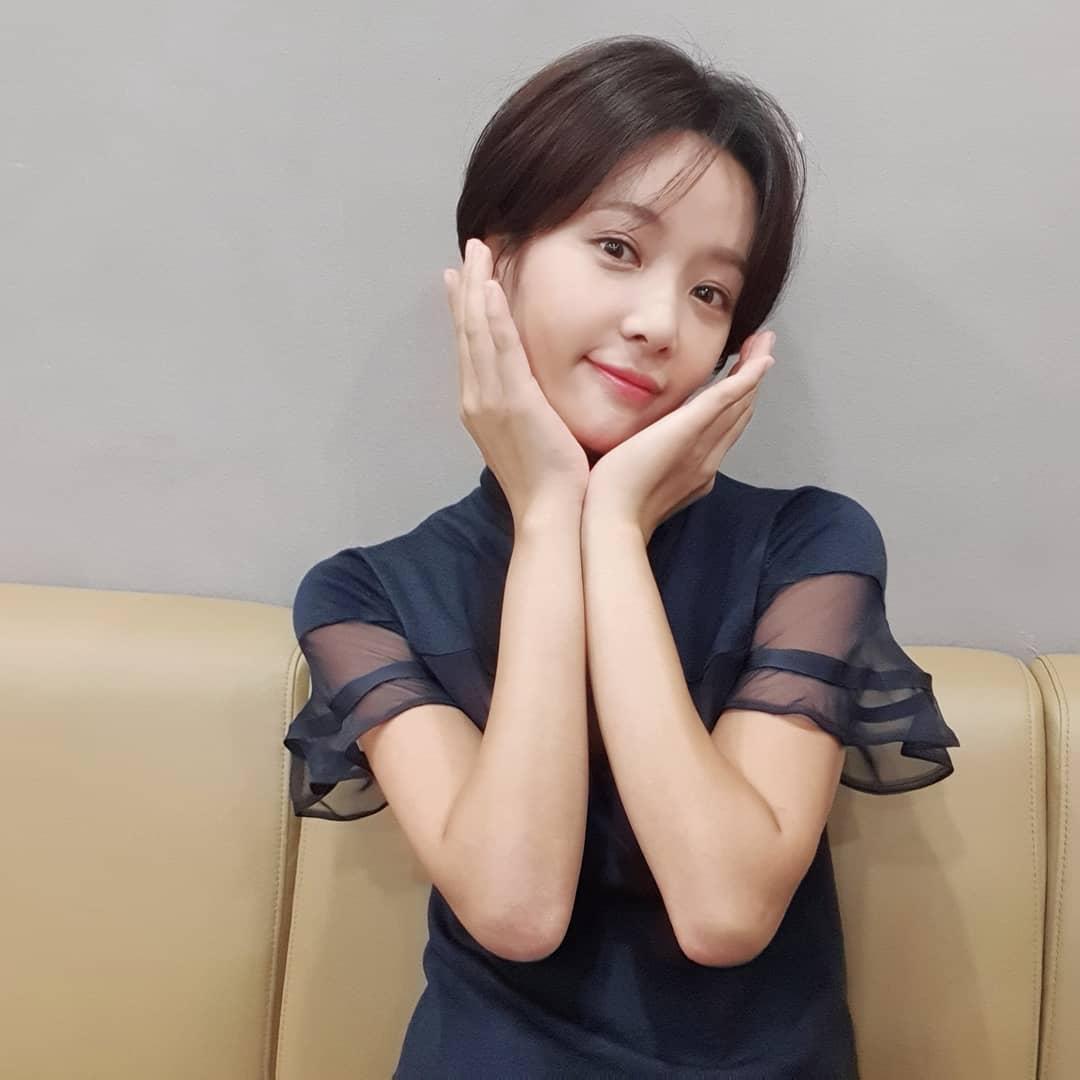 Actress Hwang Jung Eum Not to Divorce Husband Lee Young Don; Couple to  Continue Marriage
