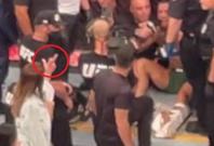 Jolie middle finger Jolie middle finger