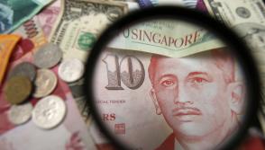 asian currencies rise