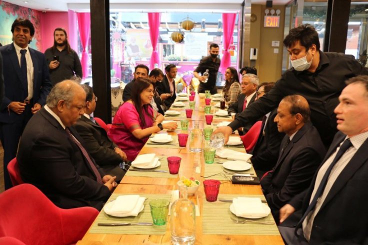PM Modiâs Jan Ashirwad reaches NYC; MoS MEA Meenakshi Lekhi meets diaspora PM Modiâs Jan Ashirwad reaches NYC; MoS MEA Meenakshi Lekhi meets diaspora