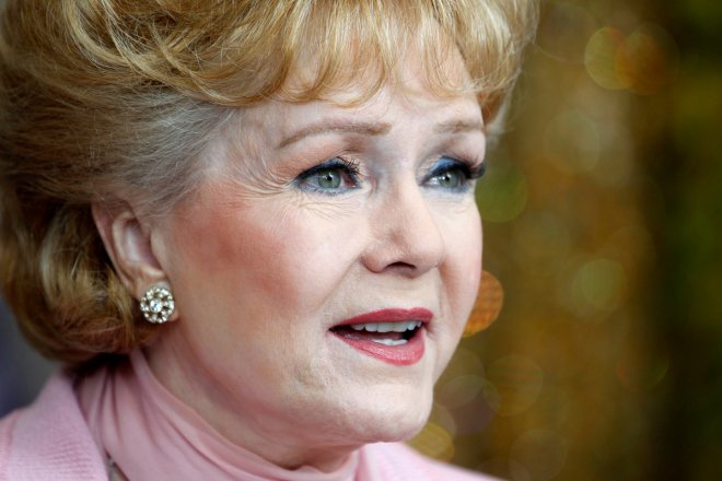 Debbie Reynolds dies at 84