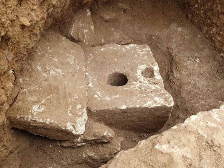 2700-Year-Old toilet 2700-Year-Old toilet