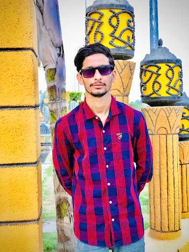 Usman Ghani Usman Ghani