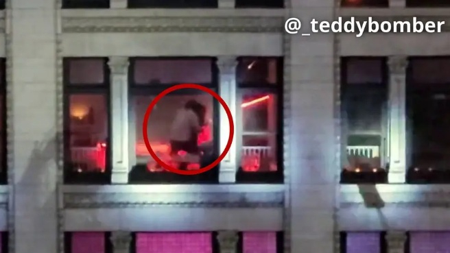 Gunman grabbing hostage Gunman grabbing hostage