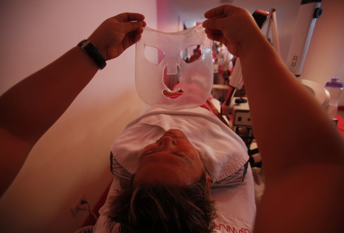 6 Skin-care resolutions to make this year for healthy and glowing skin