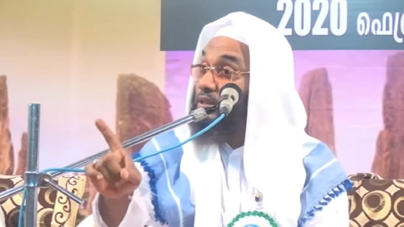 Who is EP Abubakar Qasmi?