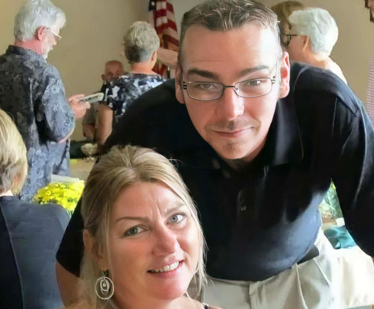 Michigan Shooter Ethan Crumbley's Mom Was Having An Extramarital Affair ...