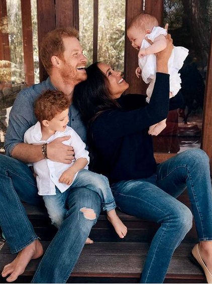 Prince Harry and Meghan Markle along with baby Archie and baby Lilibet featured in their Christmas Card