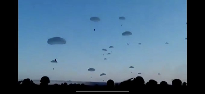 Russian paratroopers