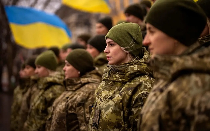 Foreigners volunteer to join Ukraine army