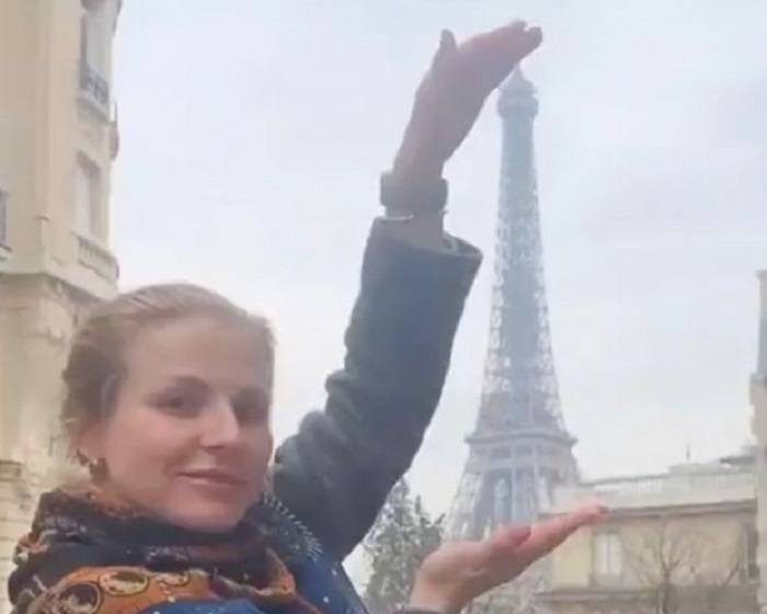Eiffel Tower fake blown up video