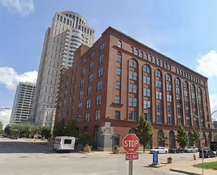 Girl shoots dead cousin on IG live