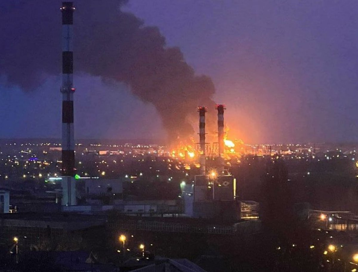 Ukraine Carries Out Airstrikes On Oil Depot In Russia's Belgorod ...