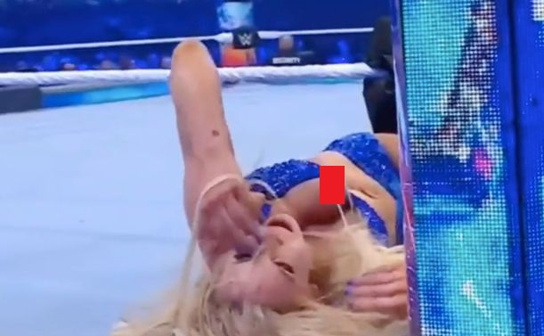 Charlotte Flair's boobs caught on camera Charlotte Flair's boobs caught on camera