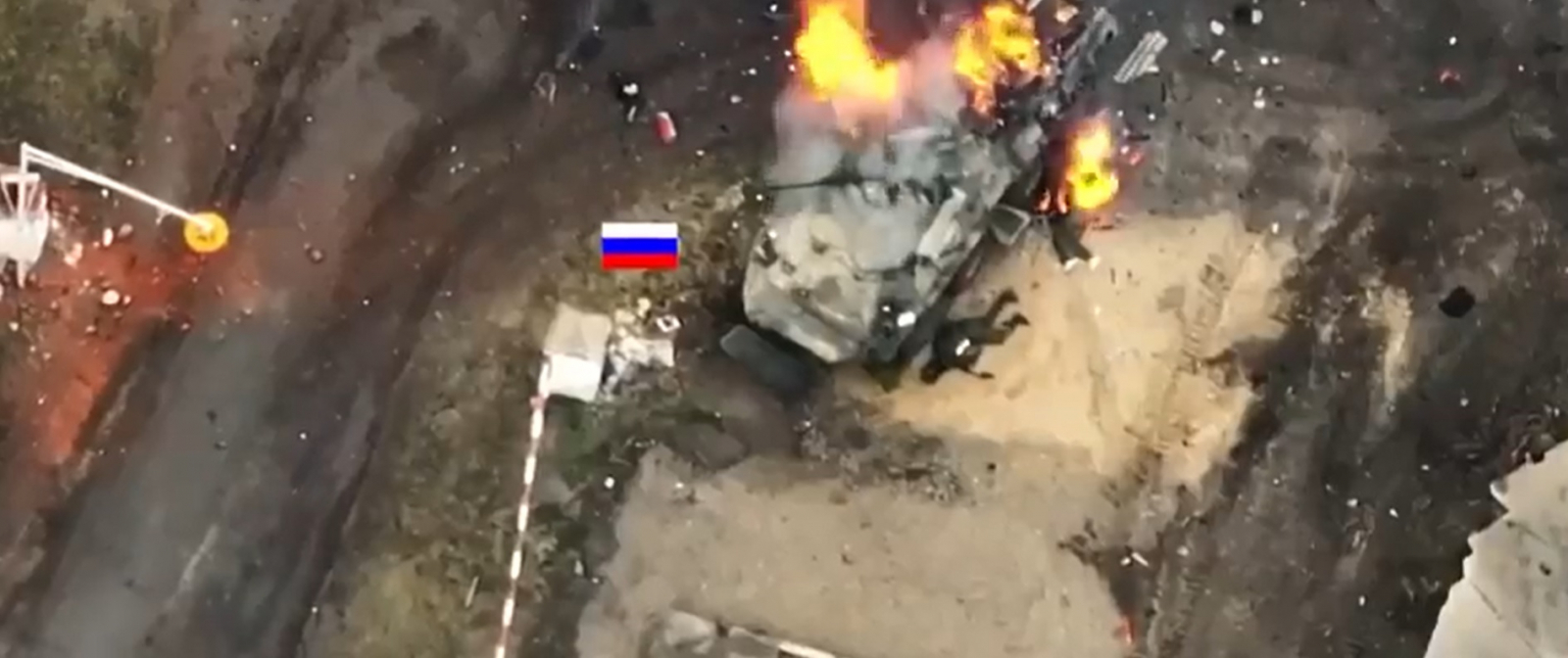 Dramatic Video Captures Moment Lone Ukrainian Tank Obliterates Convoy ...