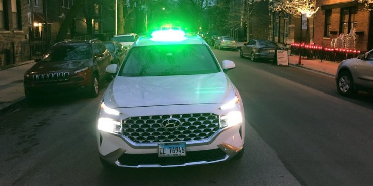Off-duty police officers patrolling in Chicago Off-duty police officers patrolling in Chicago