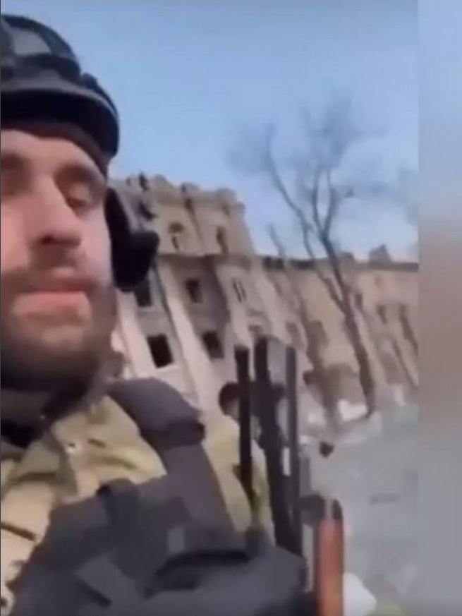 Russian soldier blown up live