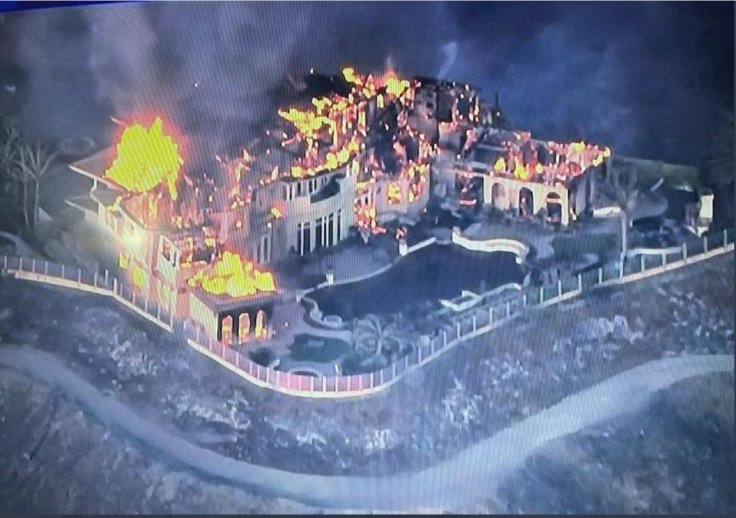 Another mansion on fire Another mansion on fire