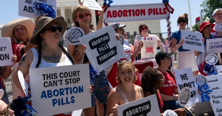protest against scrapping of abortion laws