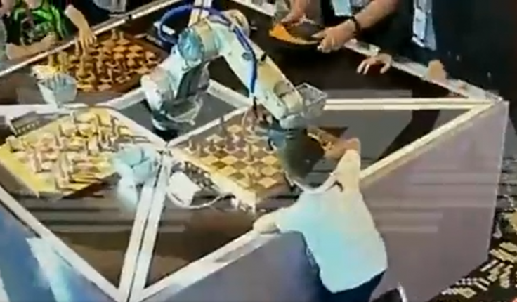 Chess playing robot breaks boyâ€™s finger 