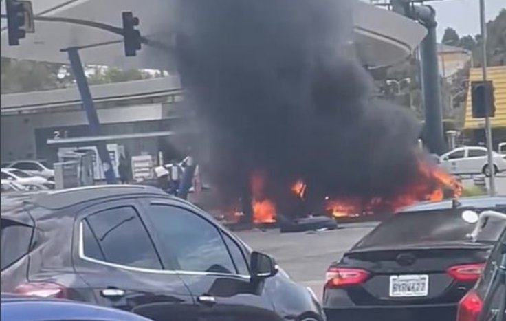 LA car crash LA car crash