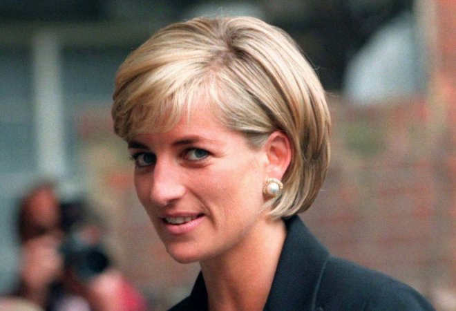 Princess Diana: Princes commission statue 20 years after their mother's death