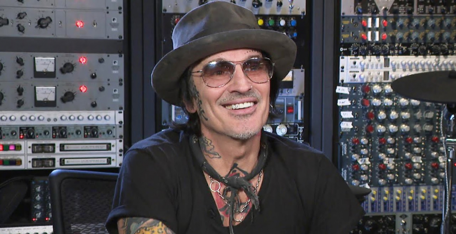 Tommy Lee Shocks His  Million Instagram Fans by Posting Photo of His  Penis; Social Media Reacts [WATCH]