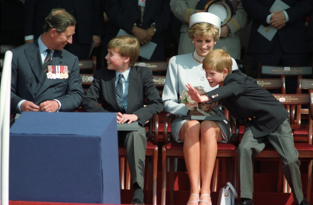Princess Diana: Princes commission statue 20 years after their mother's death