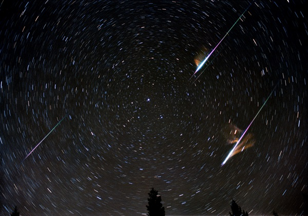 Space Debris or a Shooting Star? Fireball Shoots Across Night Sky From ...