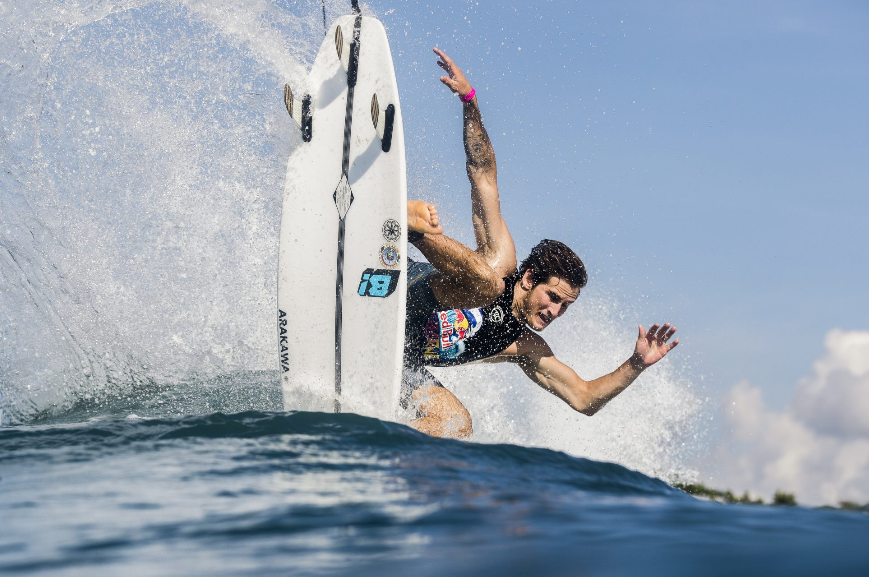 Rising Star Kalani David Dies After "Massive Seizure" While Surfing ...