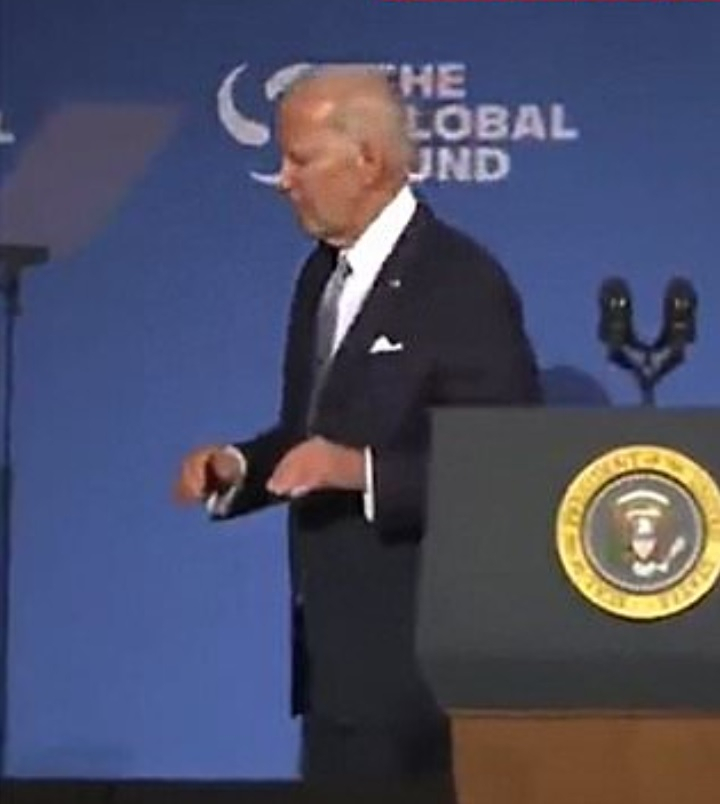 Biden stage gaffe