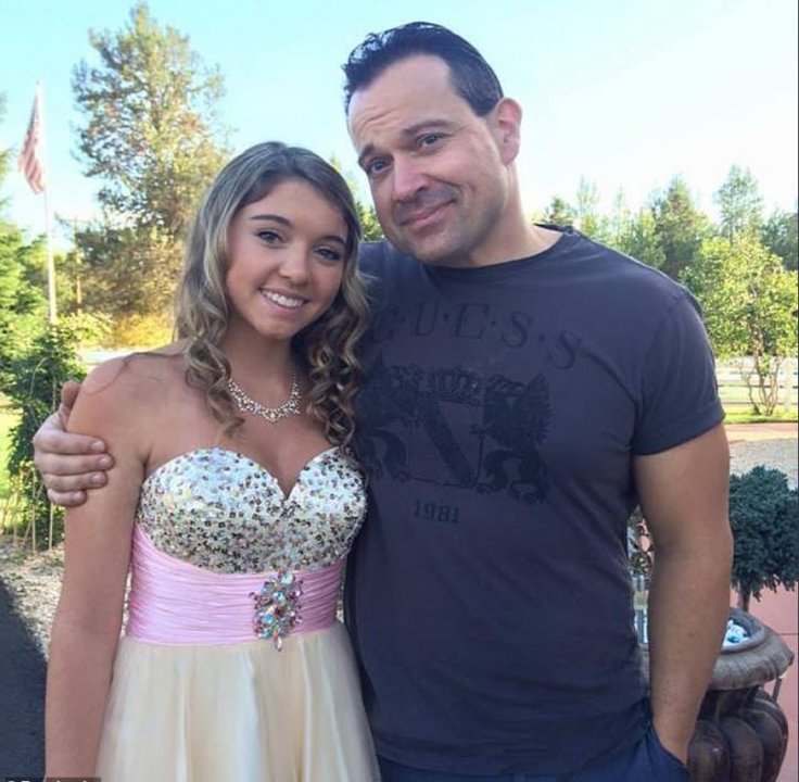 Kaylee Goncalves with her father