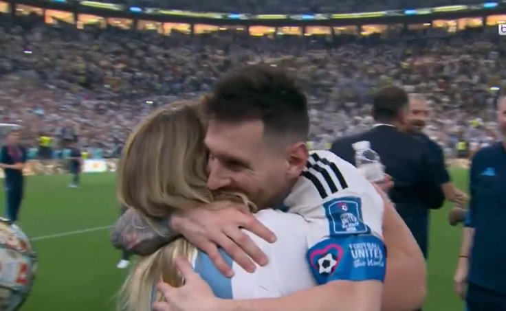 Messi and mother