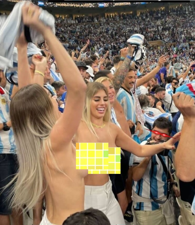 Argentina fan flashing
