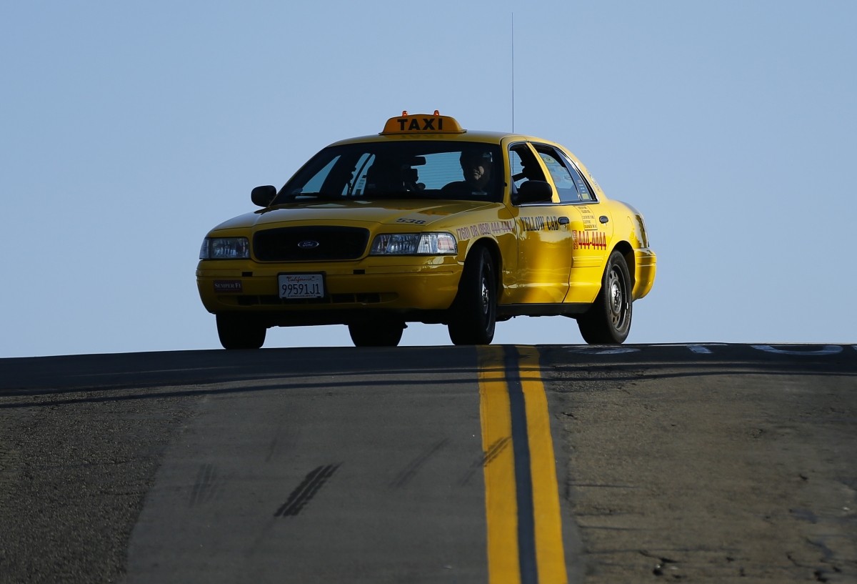 Taxi life машины. Такси в Нарве. Такси Чили. Симпсоны такси. Золотая жила такси.