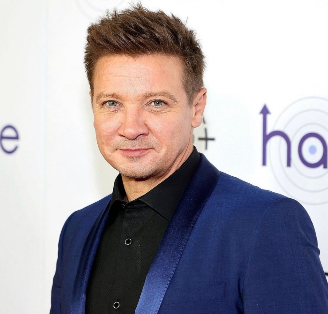 Avengers Star Jeremy Renner 'Critical But Stable' After Snow Plowing ...