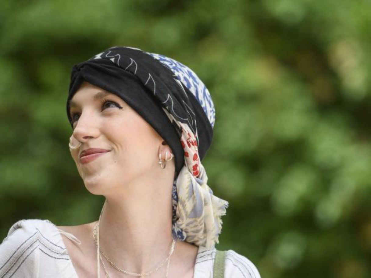 Elena Huelva: Spanish Social Media Influencer Dies Of Cancer Aged 20 ...