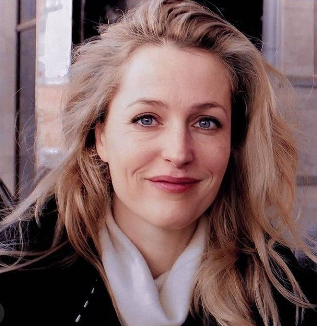 Gillian Anderson