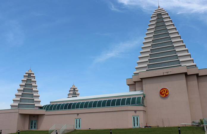 Hindu Sabha Temple is one of the largest Hindu temples in Canada. It is located in the outskirt of Toronto, in the city of Brampton, Ontario