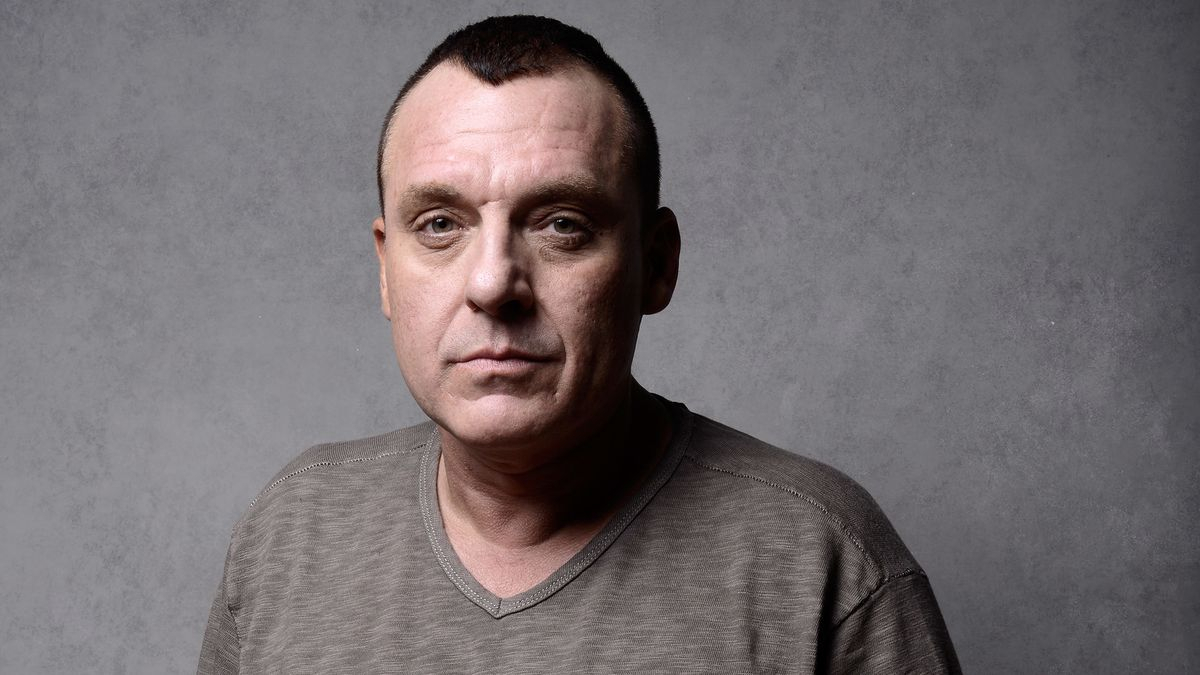 What Is Brain Aneurysm? Saving Private Ryan Actor Tom Sizemore Found ...