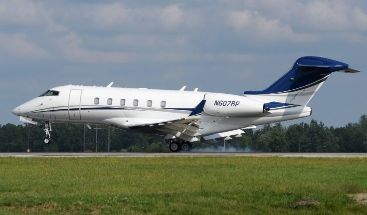 Bombardier Challenger 300