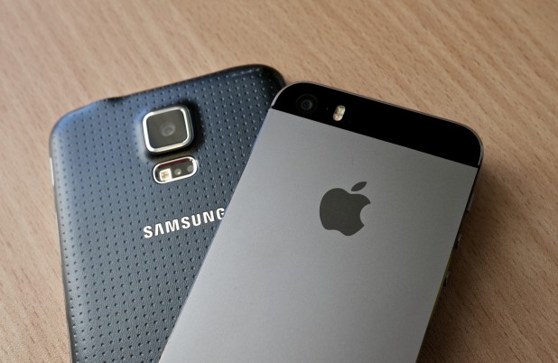 apple and samsung apple and samsung