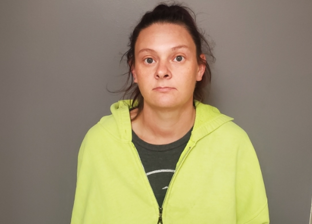 cindy-nicole-crow-alabama-mom-arrested-after-remains-of-dead-newborn