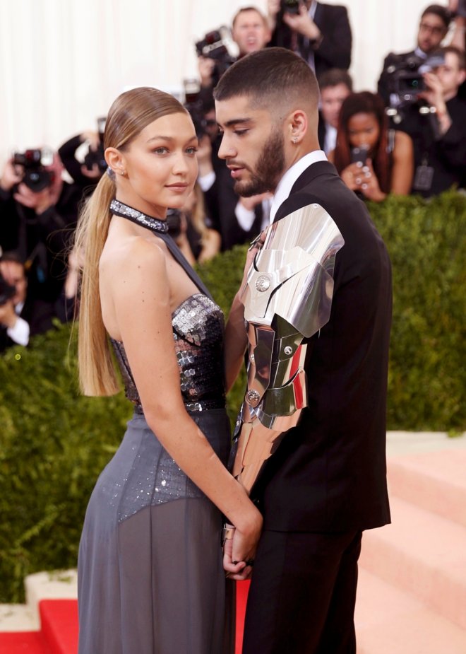 Model Gigi Hadid (L) and singer Zayn Malik in the Manhattan borough of New York