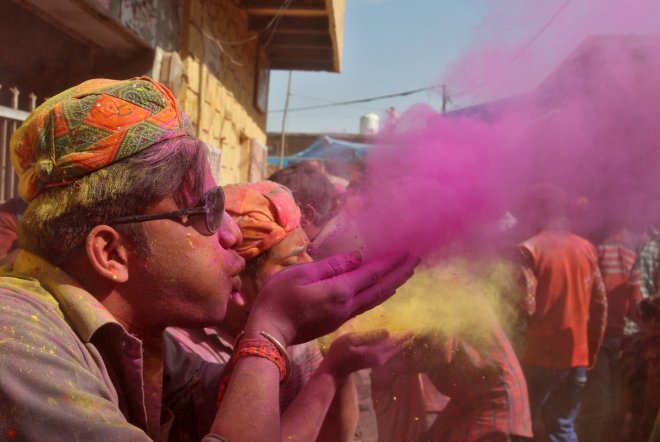 Holi 2017